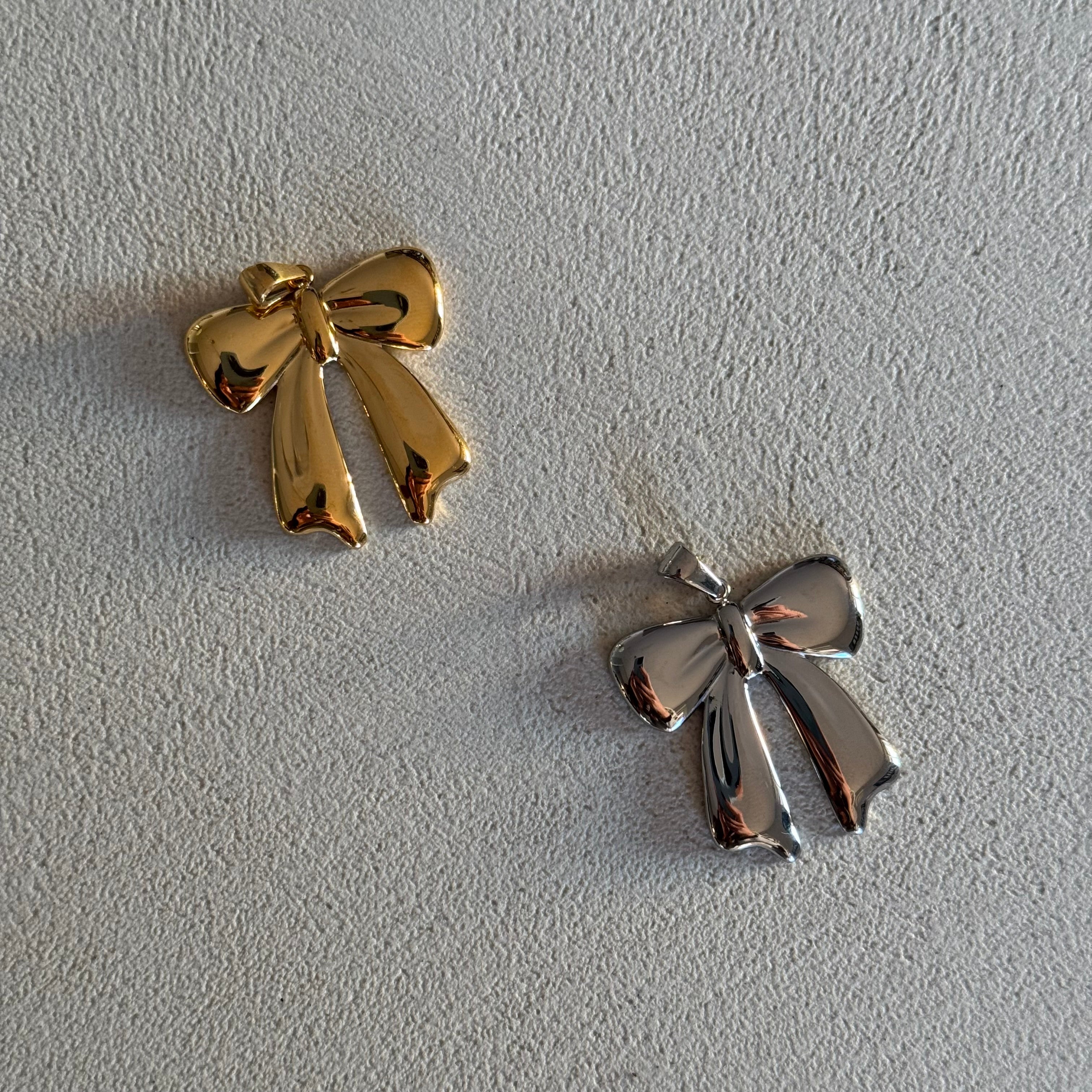 Ciondolo Bow