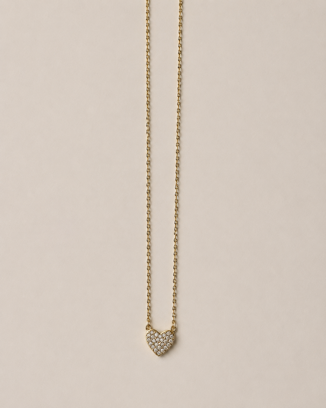 Thin necklaces with a pendant