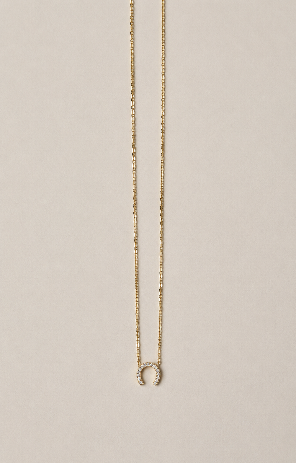 Thin necklaces with a pendant