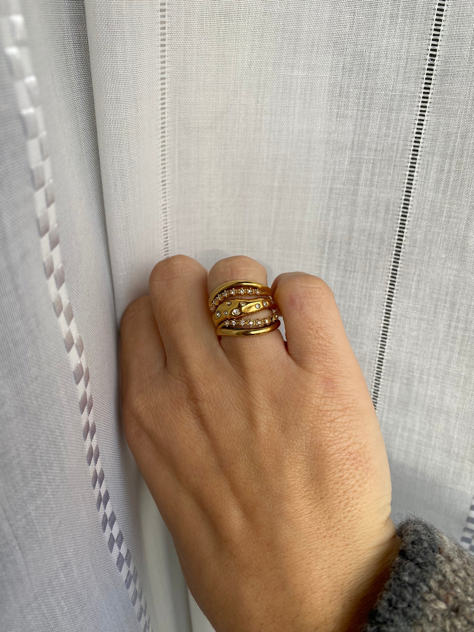 Venus Ring